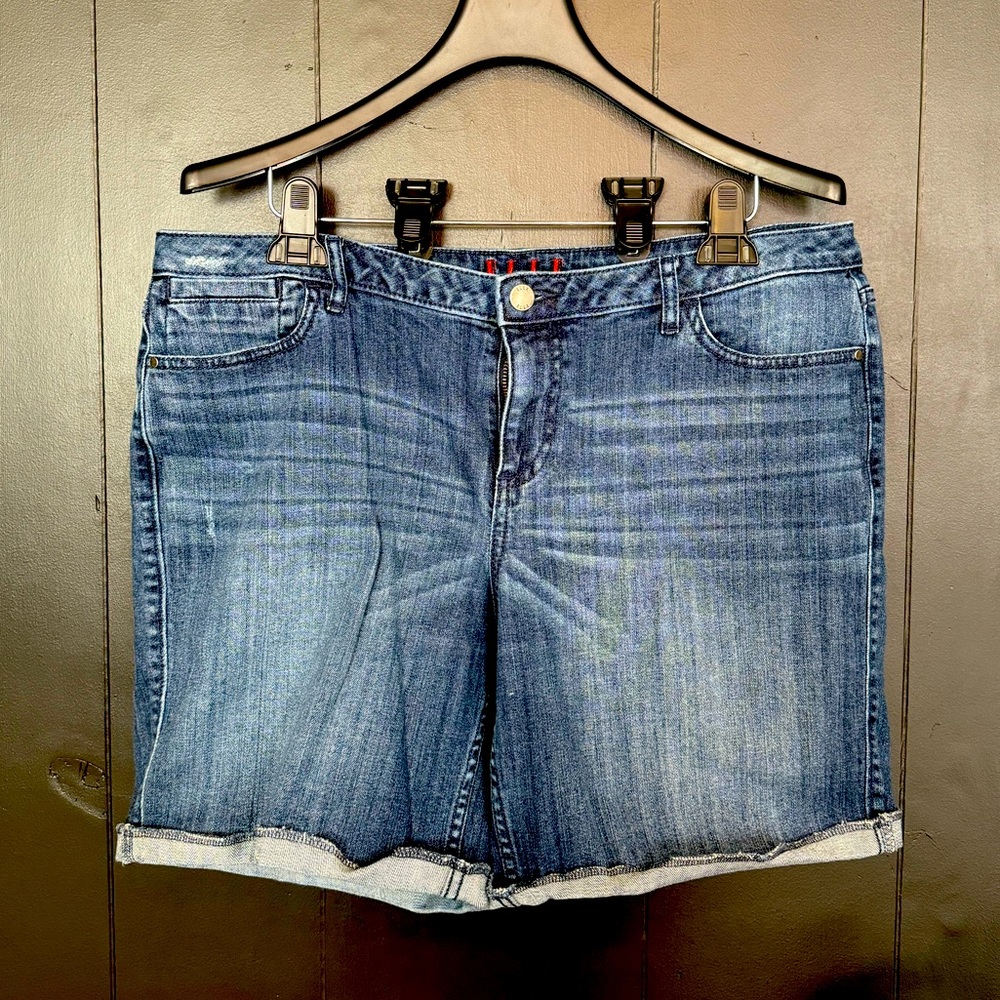 Elle denim cutoff shorts with whiskers 8” inseam